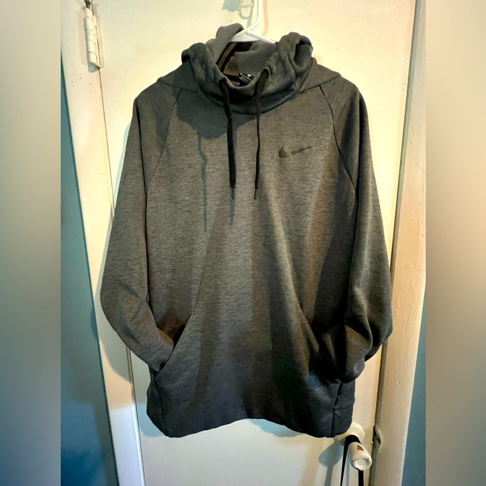 Men’s Nike Training - Therma Dri-FIT Hoodie - Charcoal